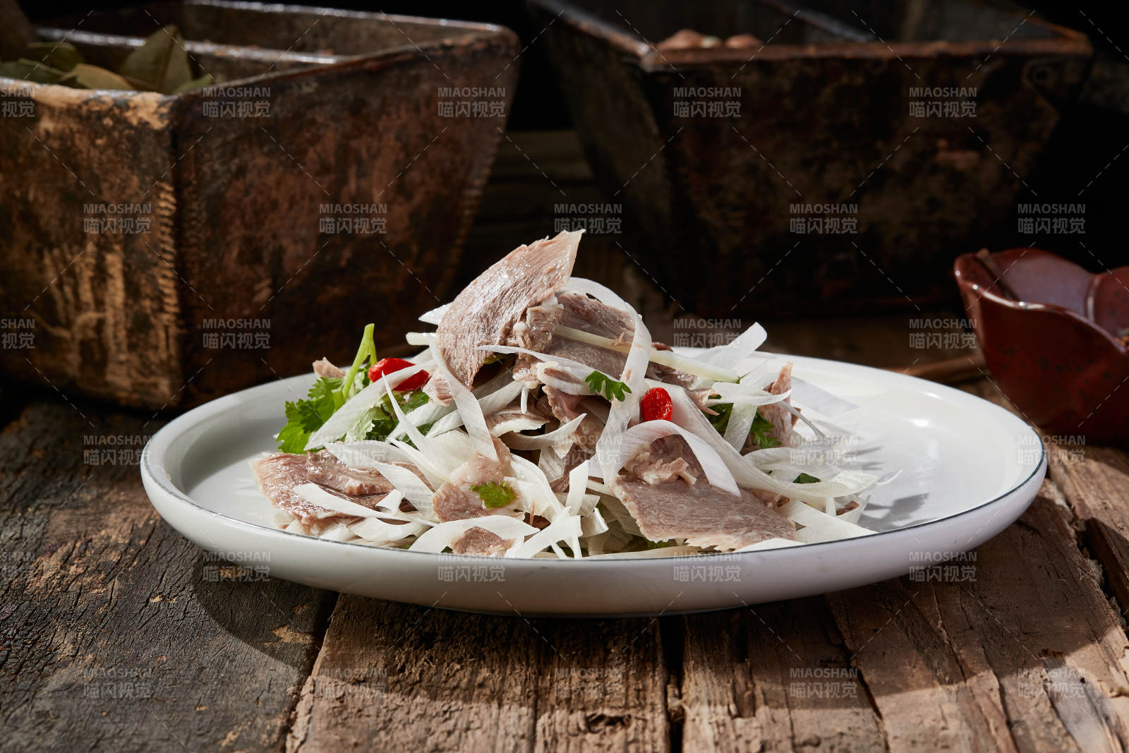 白切枸杞葱香牛里脊图片