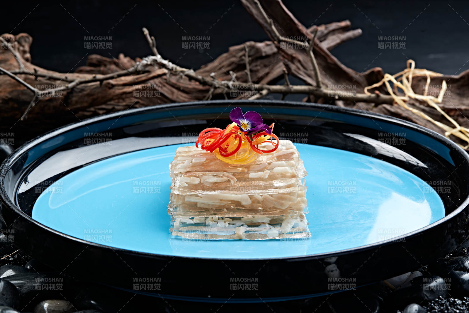 水晶黄豆渣猪皮冻图片