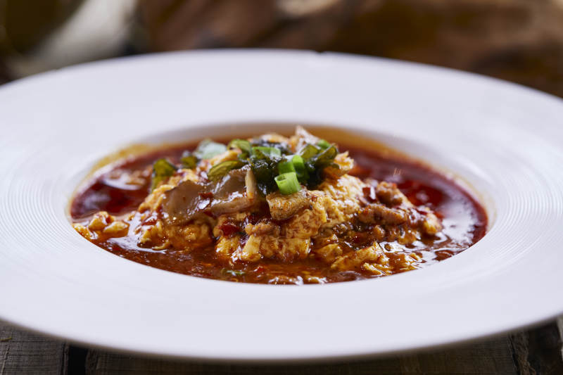 麻辣水煮海参黄金蛋图片