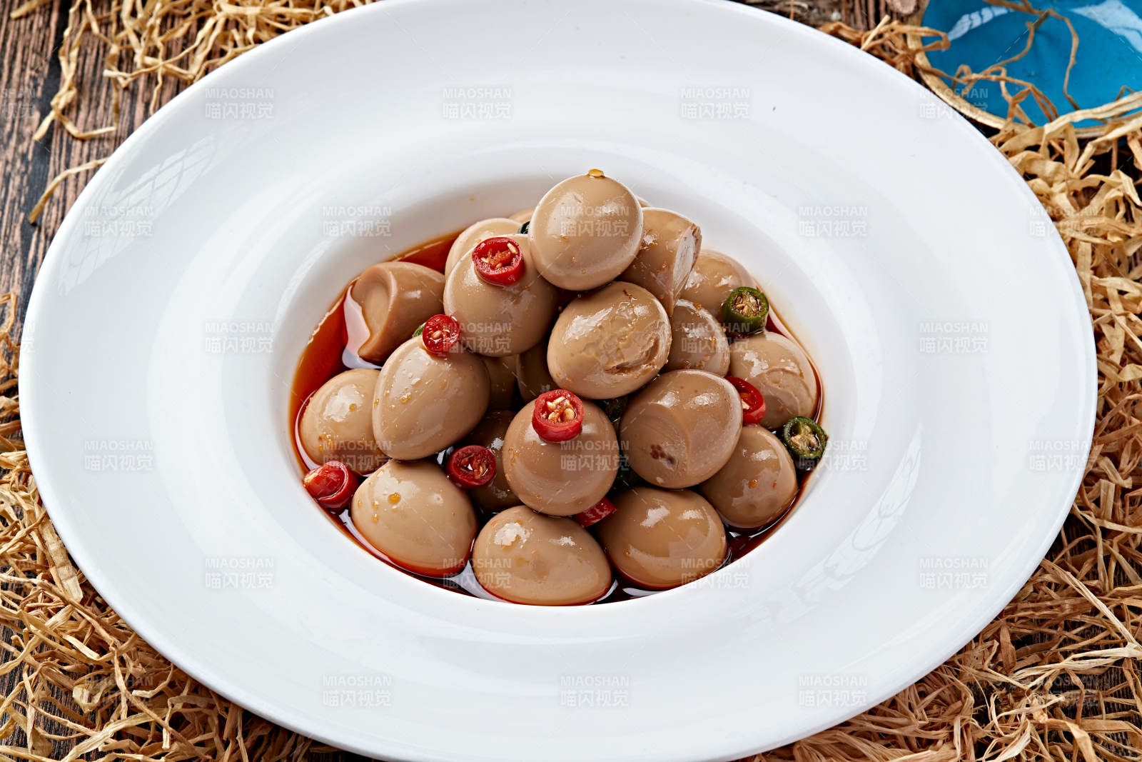 米椒香辣卤味鹌鹑蛋图片