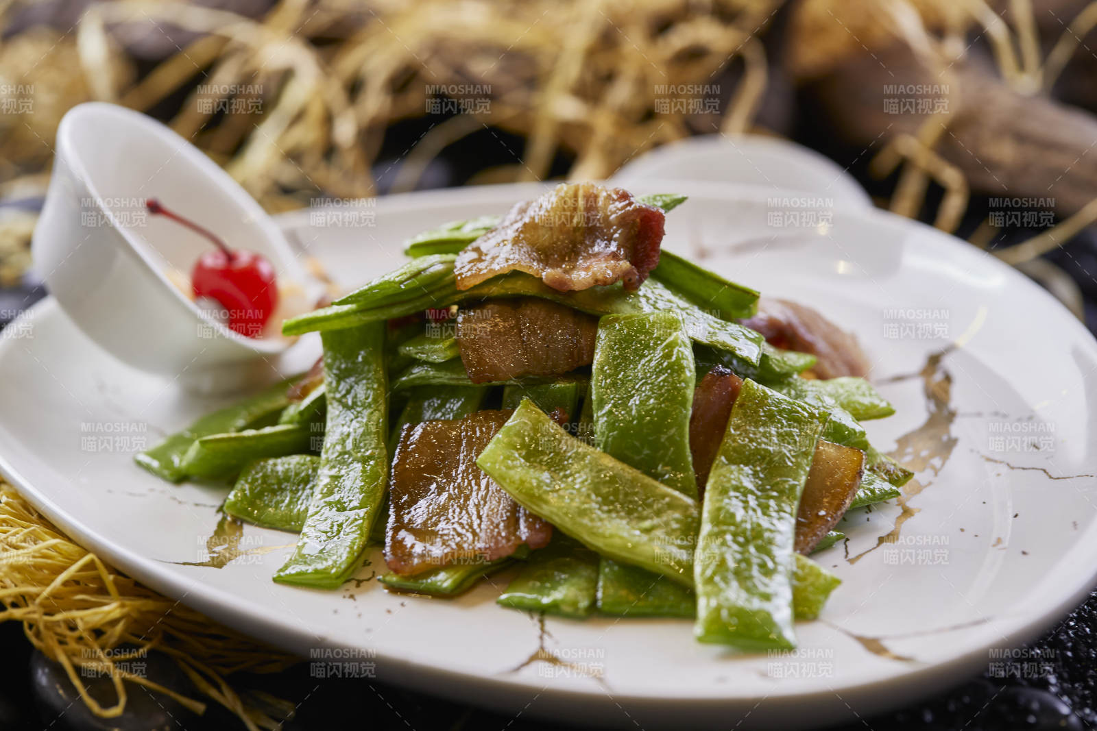 蜜豆小炒五花肉豆角五花肉图片