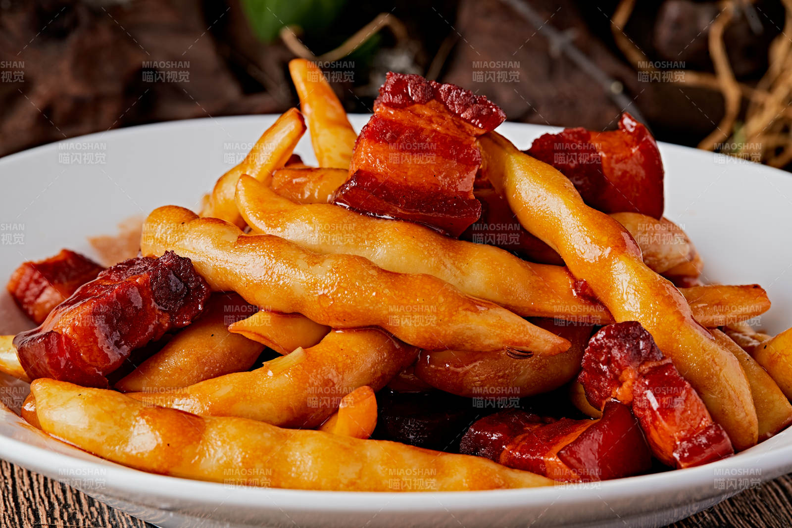 豆角炖红烧肉图片