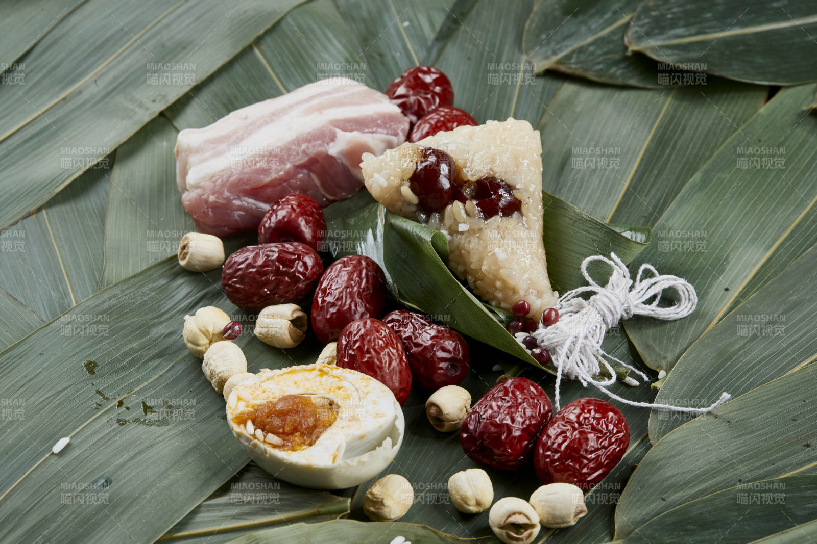 端午节的粽子和原材料图片