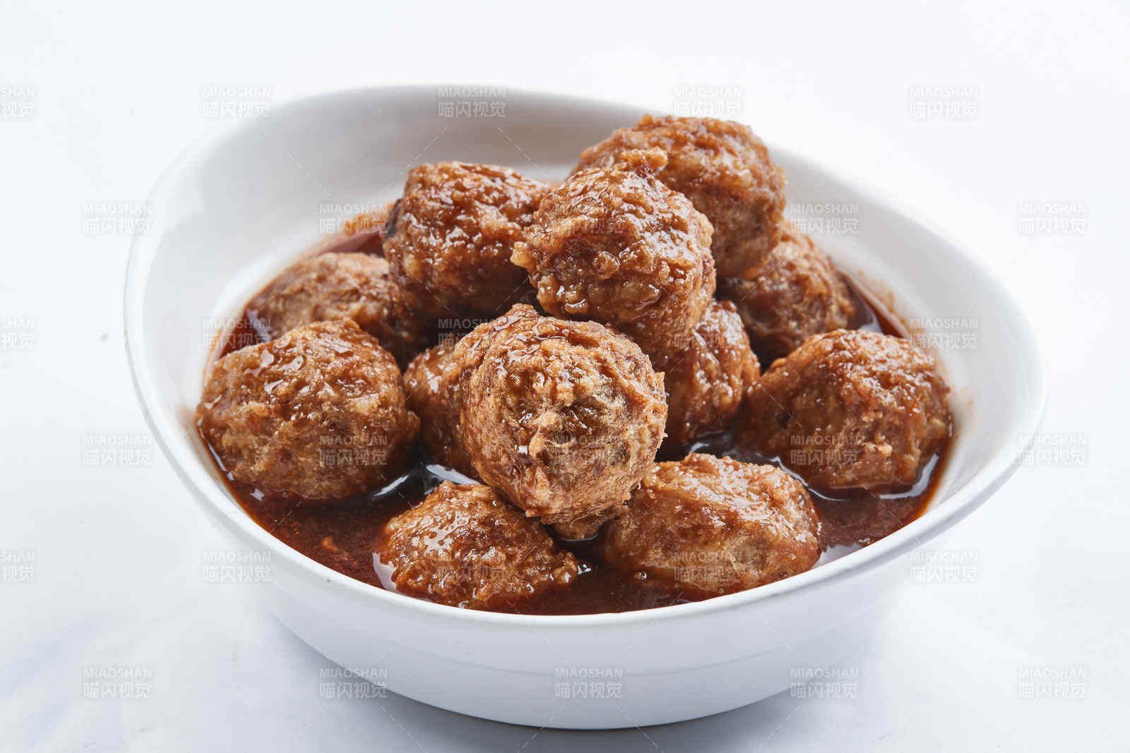 家常炖丸子图片