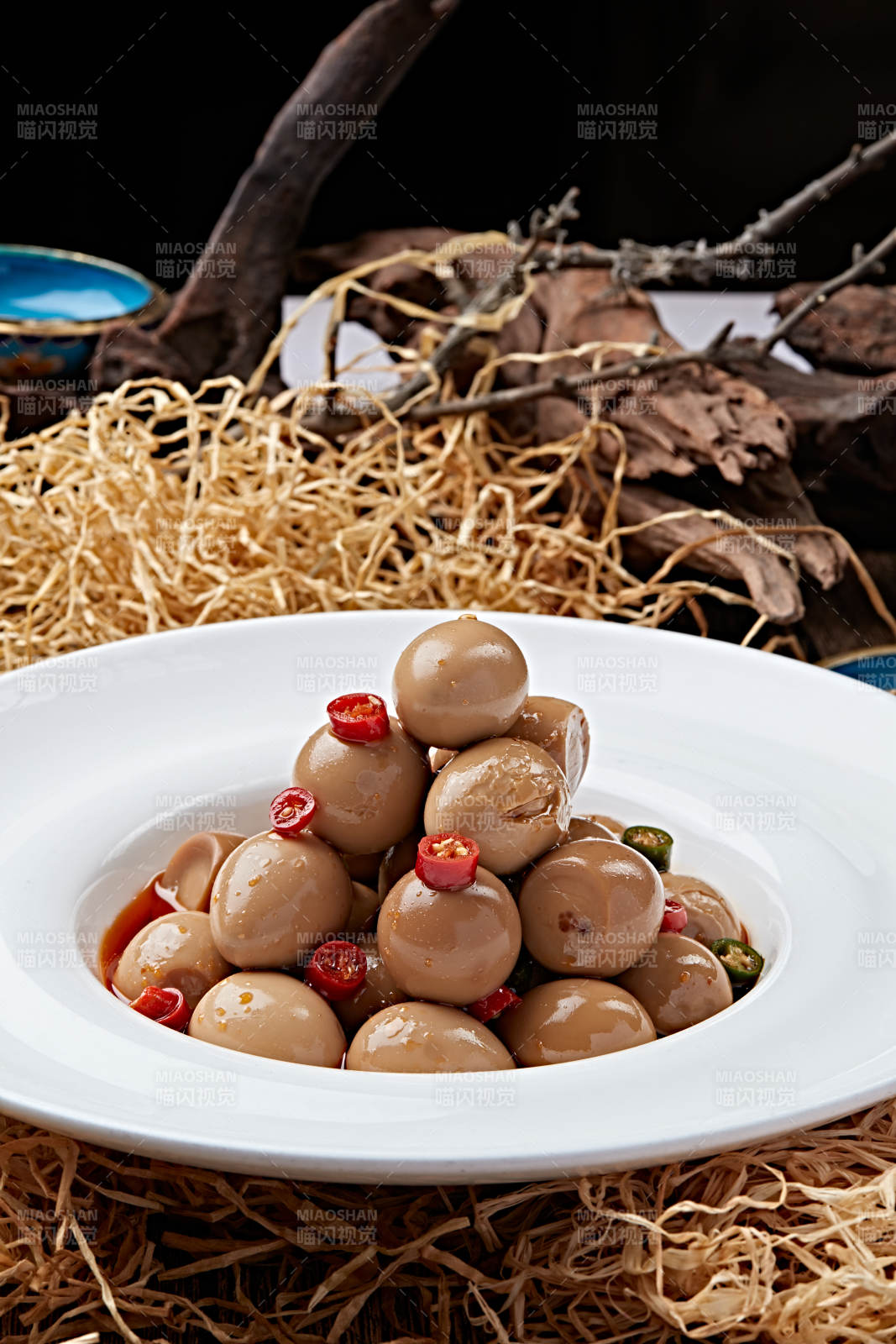 米椒香辣卤味鹌鹑蛋图片