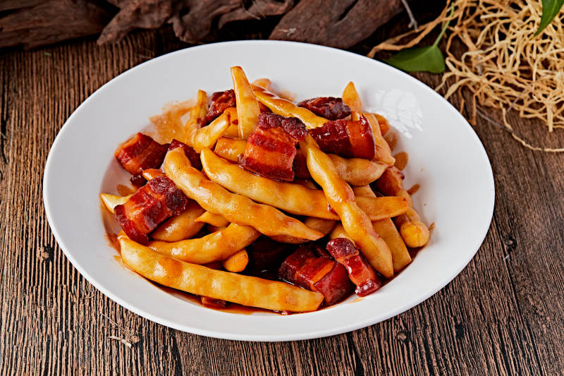 豆角炖红烧肉图片