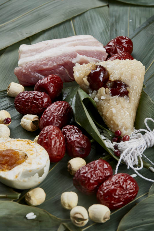 端午节的粽子和原材料图片