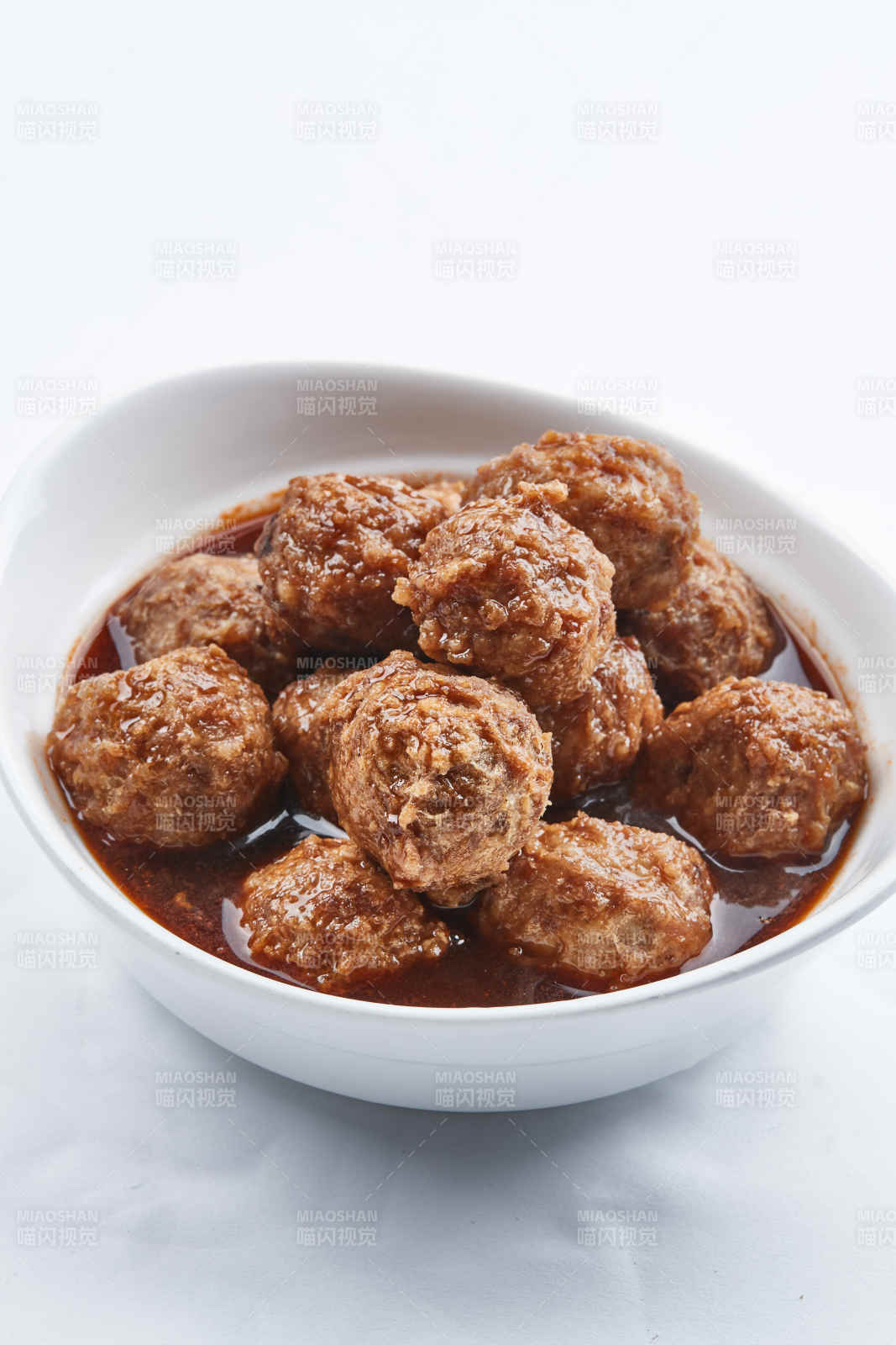 家常炖丸子图片