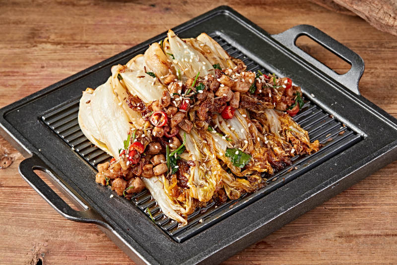 炭烧铁板肉粒娃娃菜图片