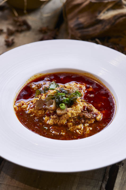 麻辣水煮海参黄金蛋图片