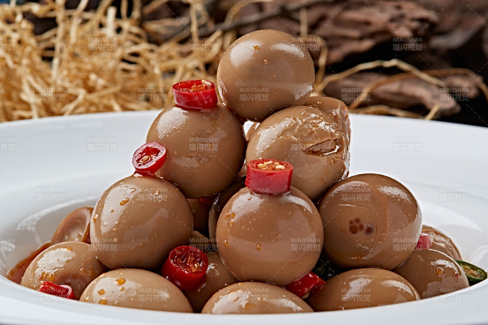 米椒香辣卤味鹌鹑蛋图片