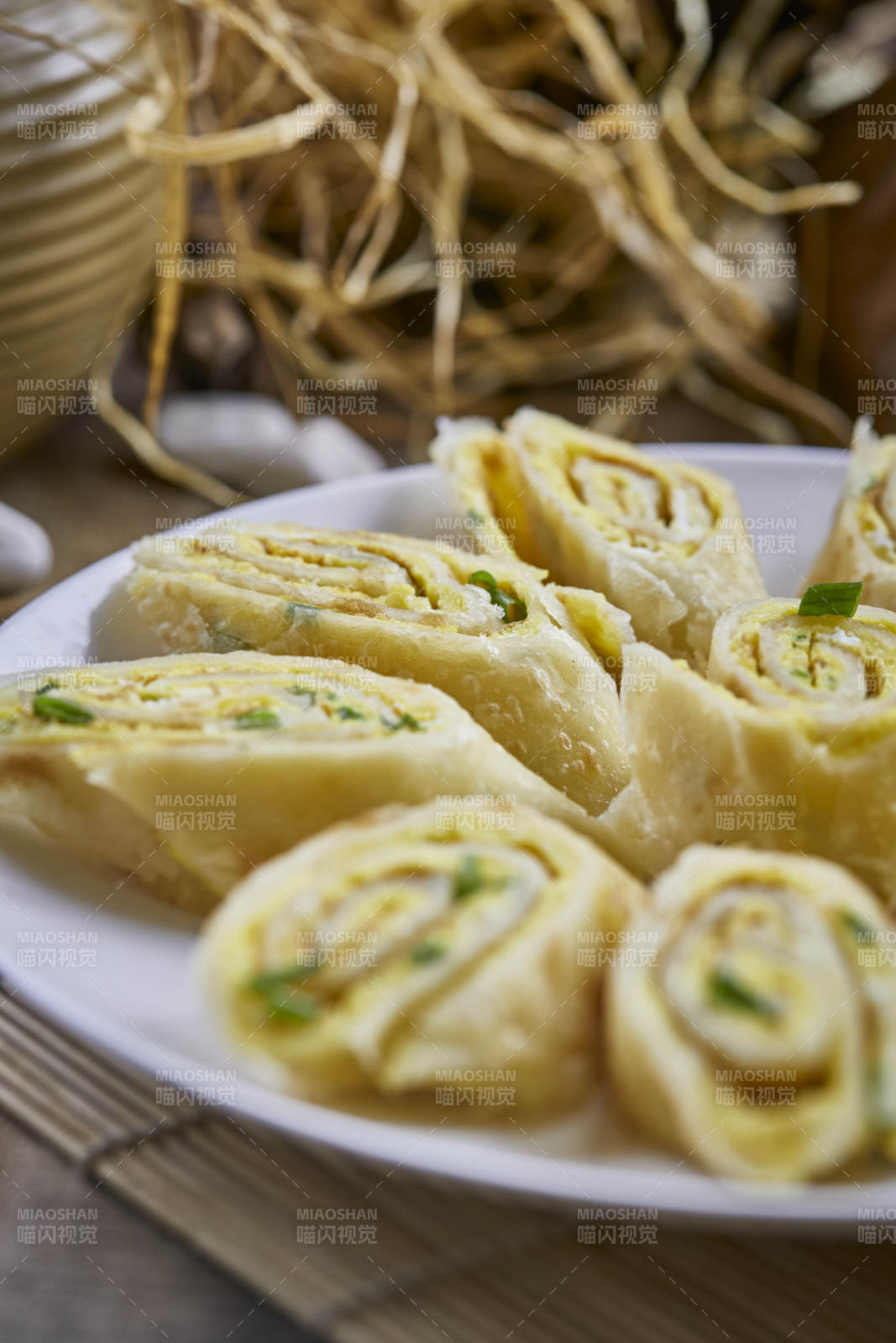 经典主食肉龙卷图片