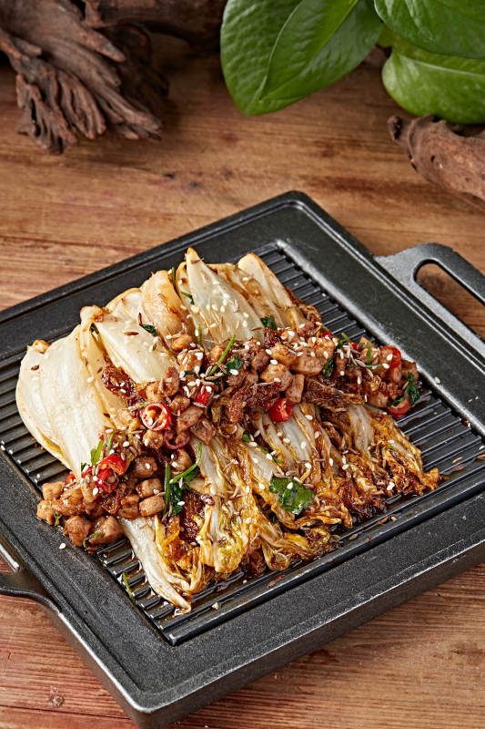 炭烧铁板肉粒娃娃菜图片