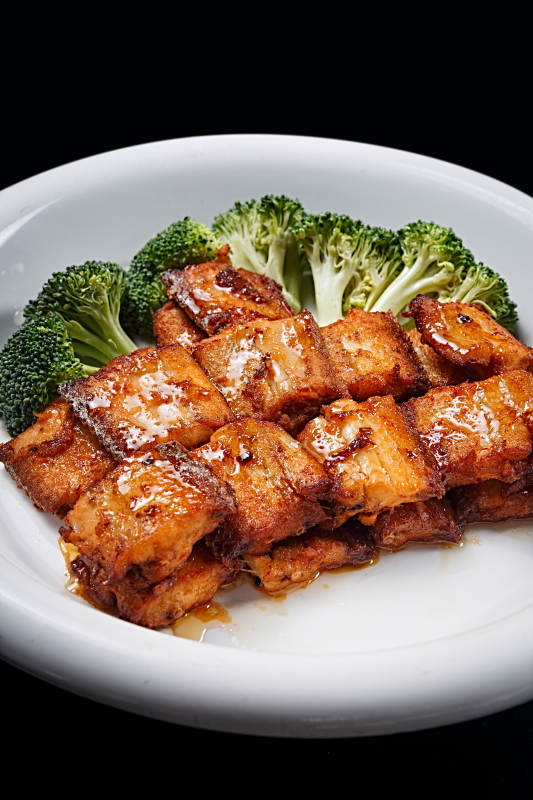 香酥梅子煎带鱼图片