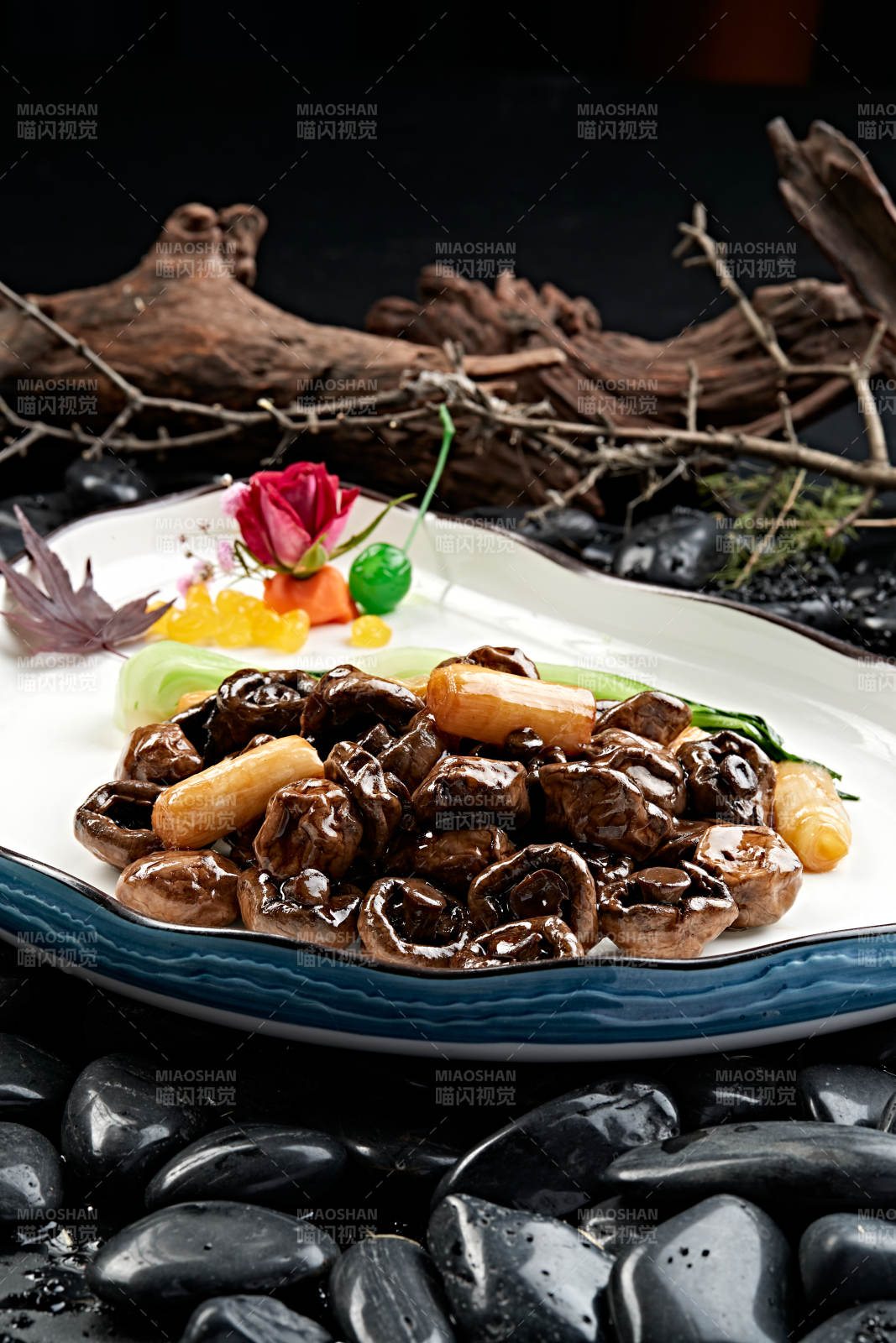 葱烧塞外黑口蘑图片