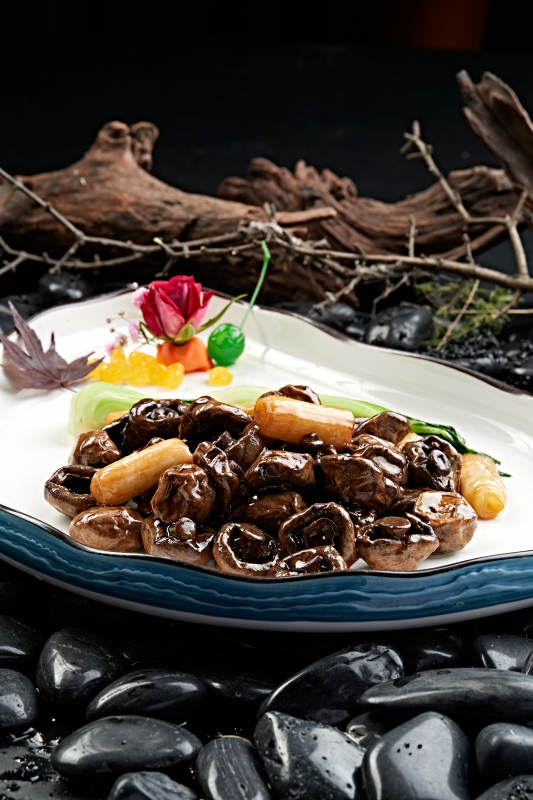 葱烧塞外黑口蘑图片