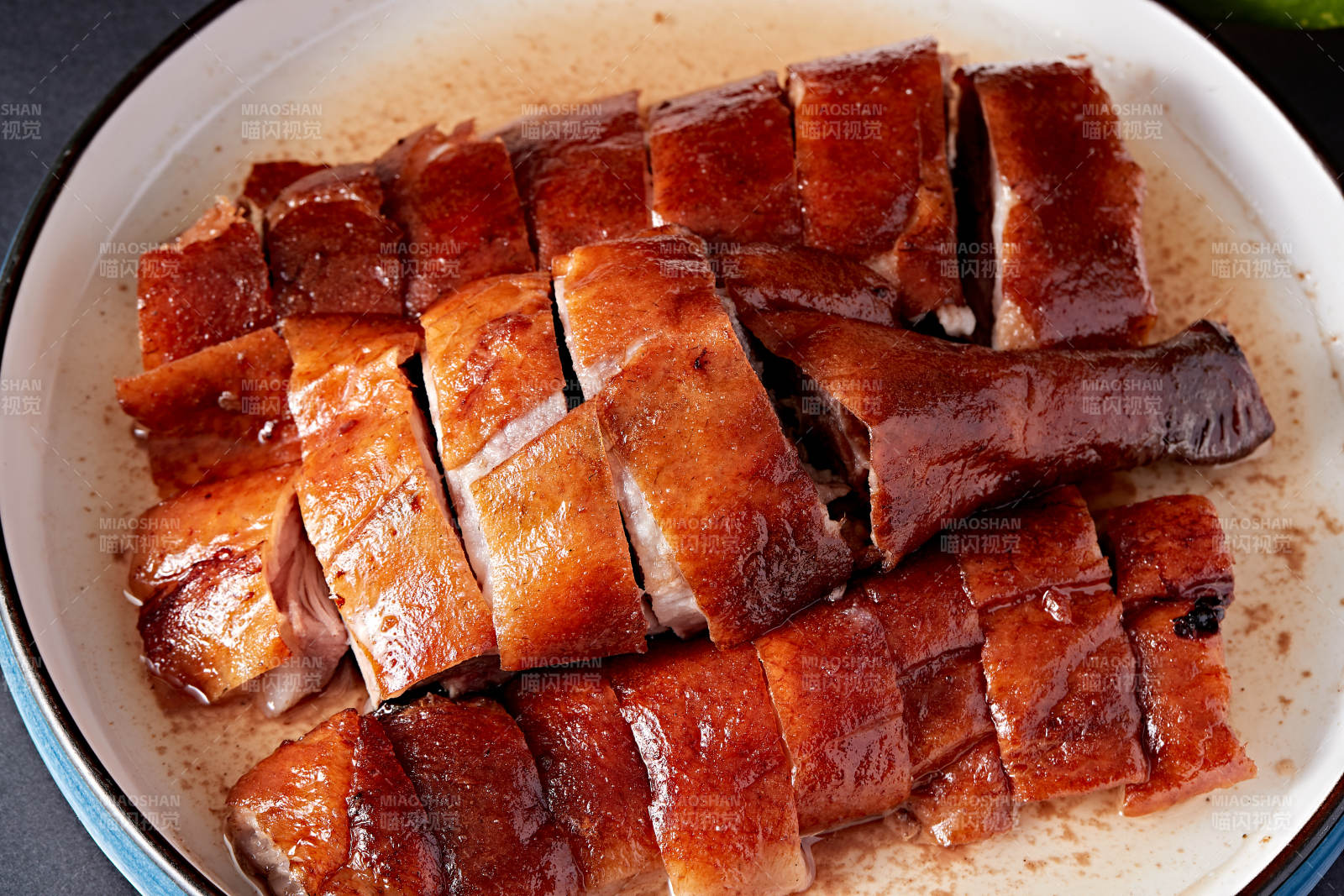 港式深井烧鹅图片
