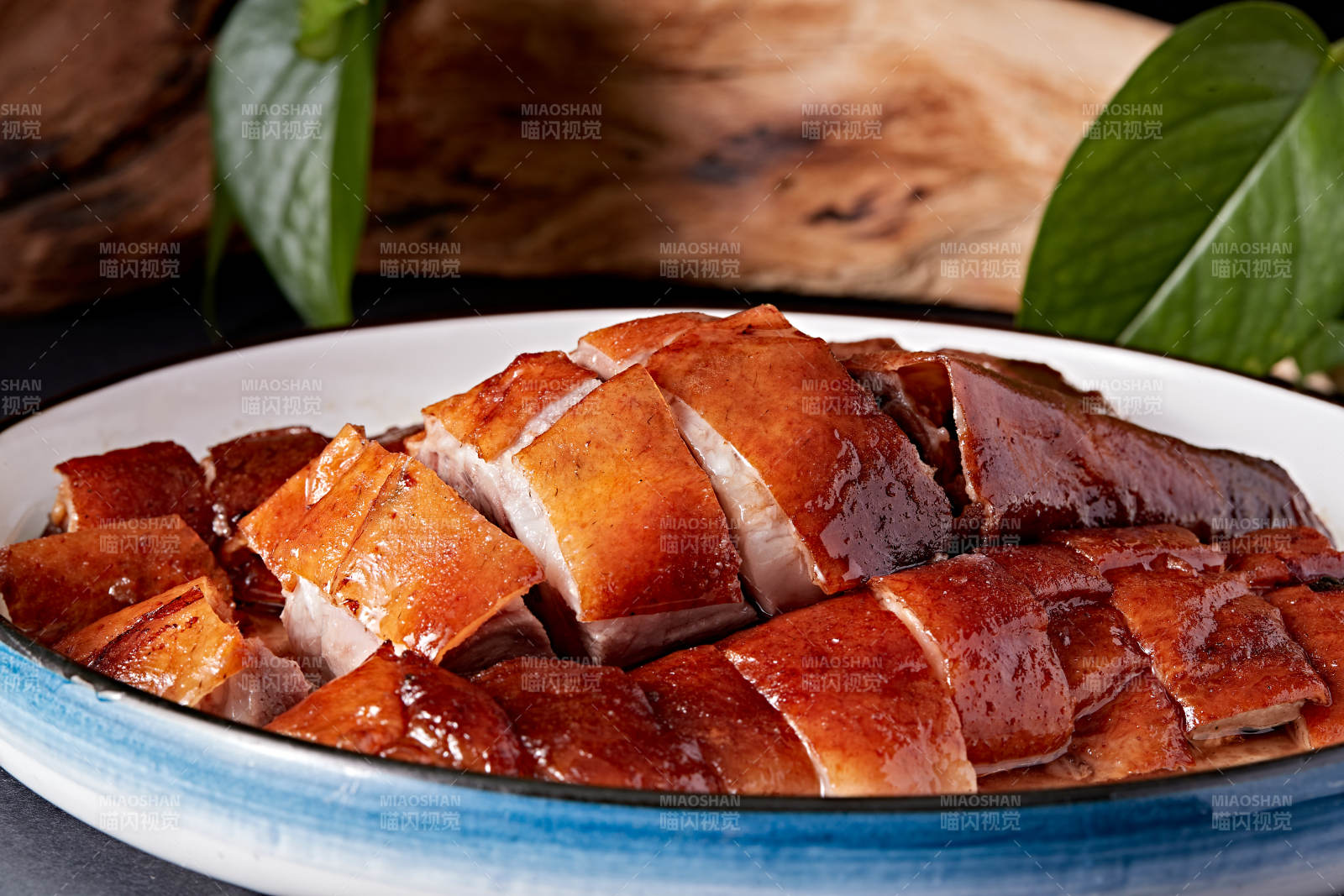 港式深井烧鹅图片