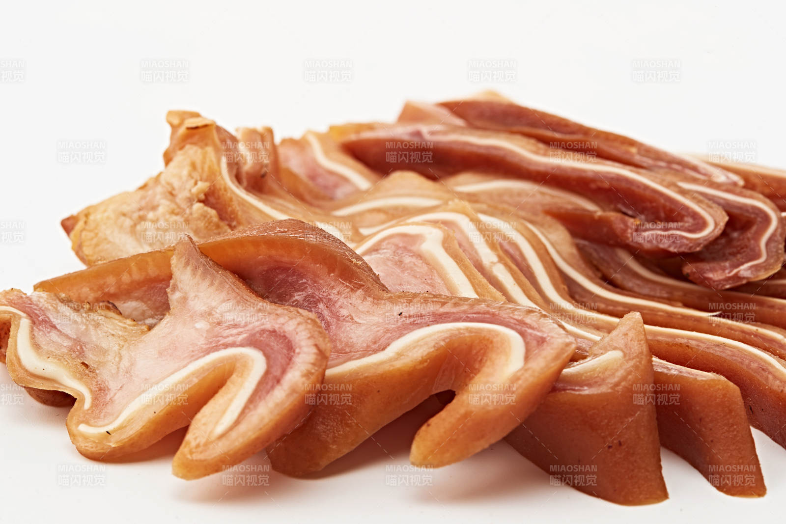 熟食整只熏卤猪耳朵图片