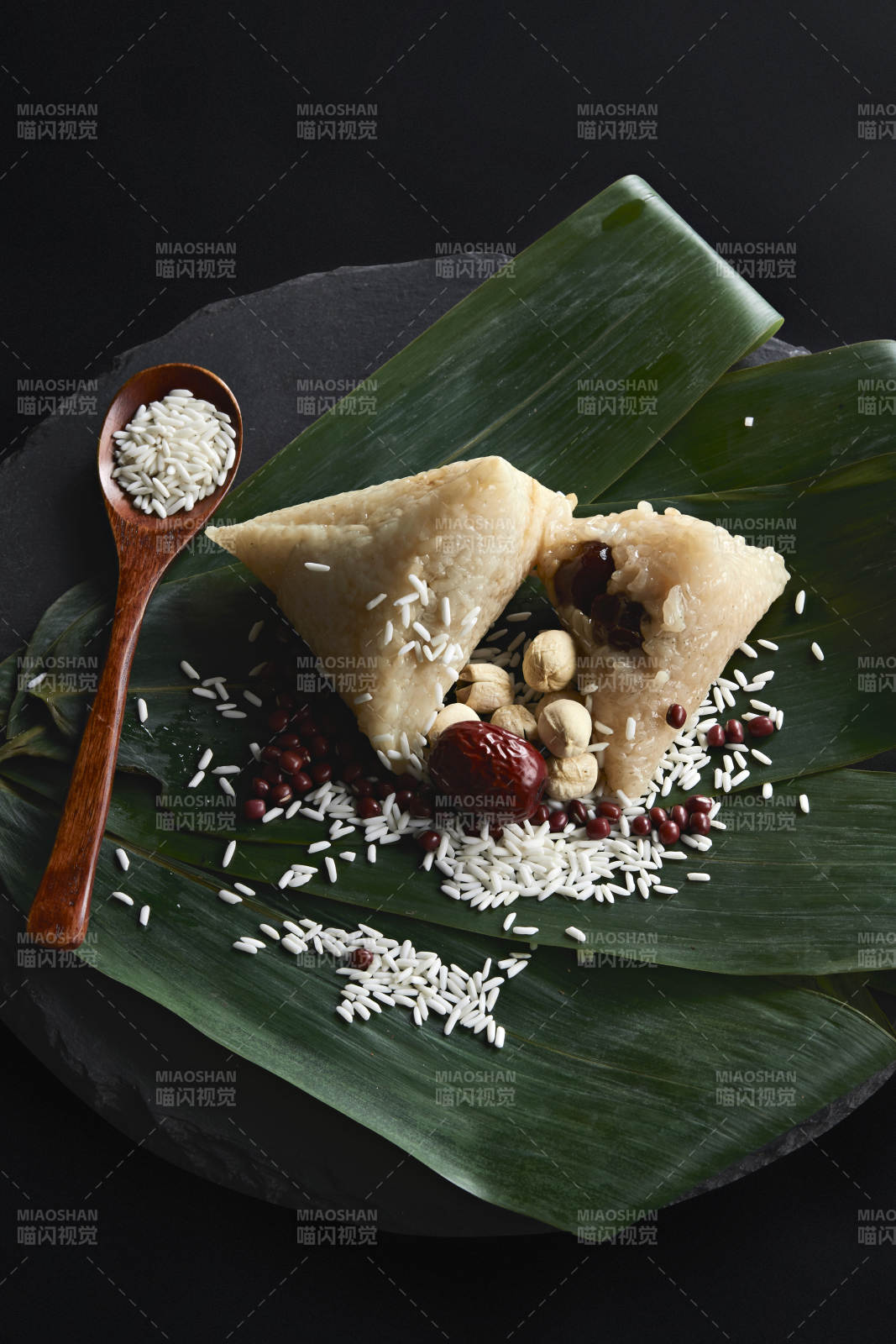 端午节的粽子和原材料图片