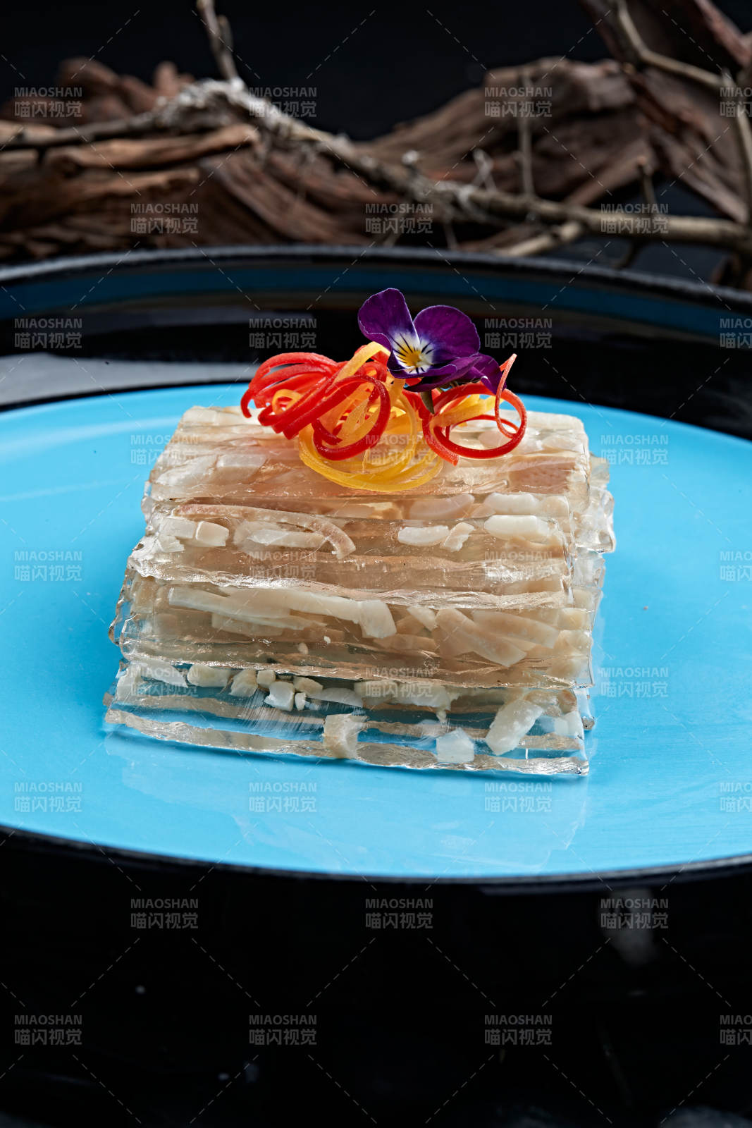 水晶黄豆渣猪皮冻图片