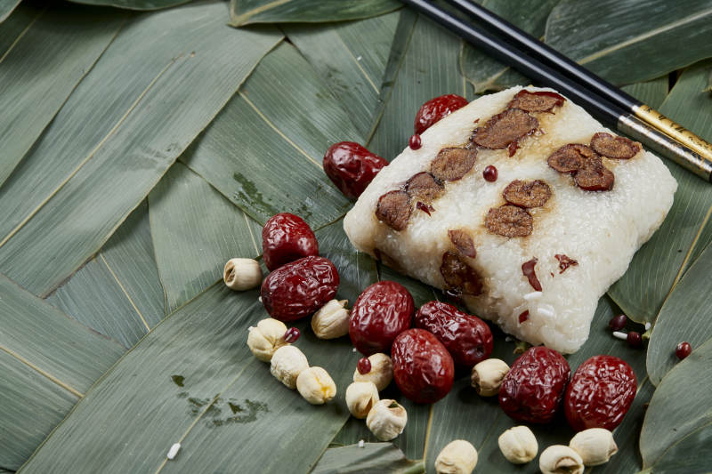 端午节的粽子和原材料图片