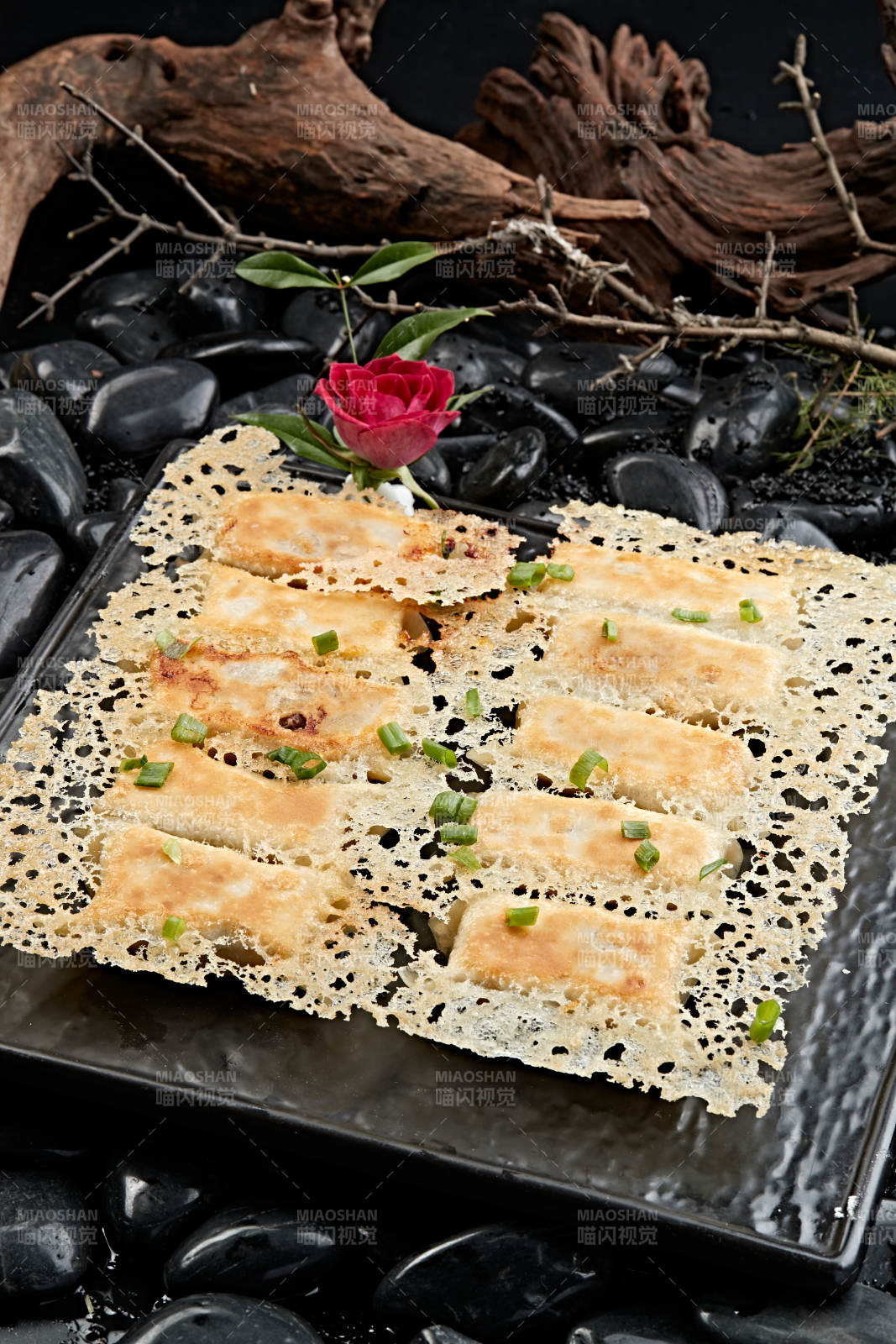 王将渔网水煎饺子图片