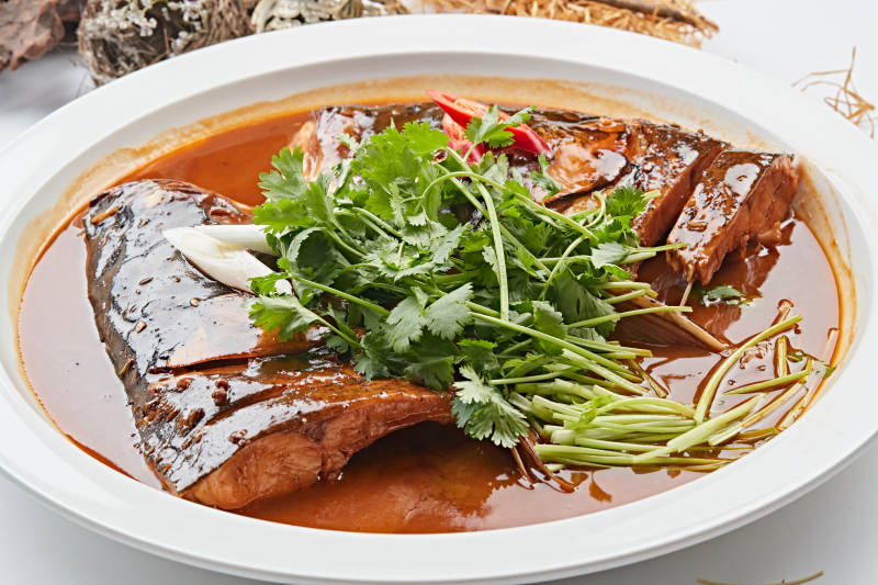 酱香千岛湖野生大鲢鱼头图片