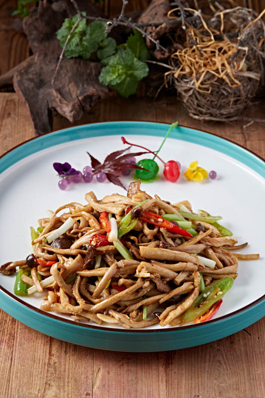 湘味辣炒肉丝茶树菇图片