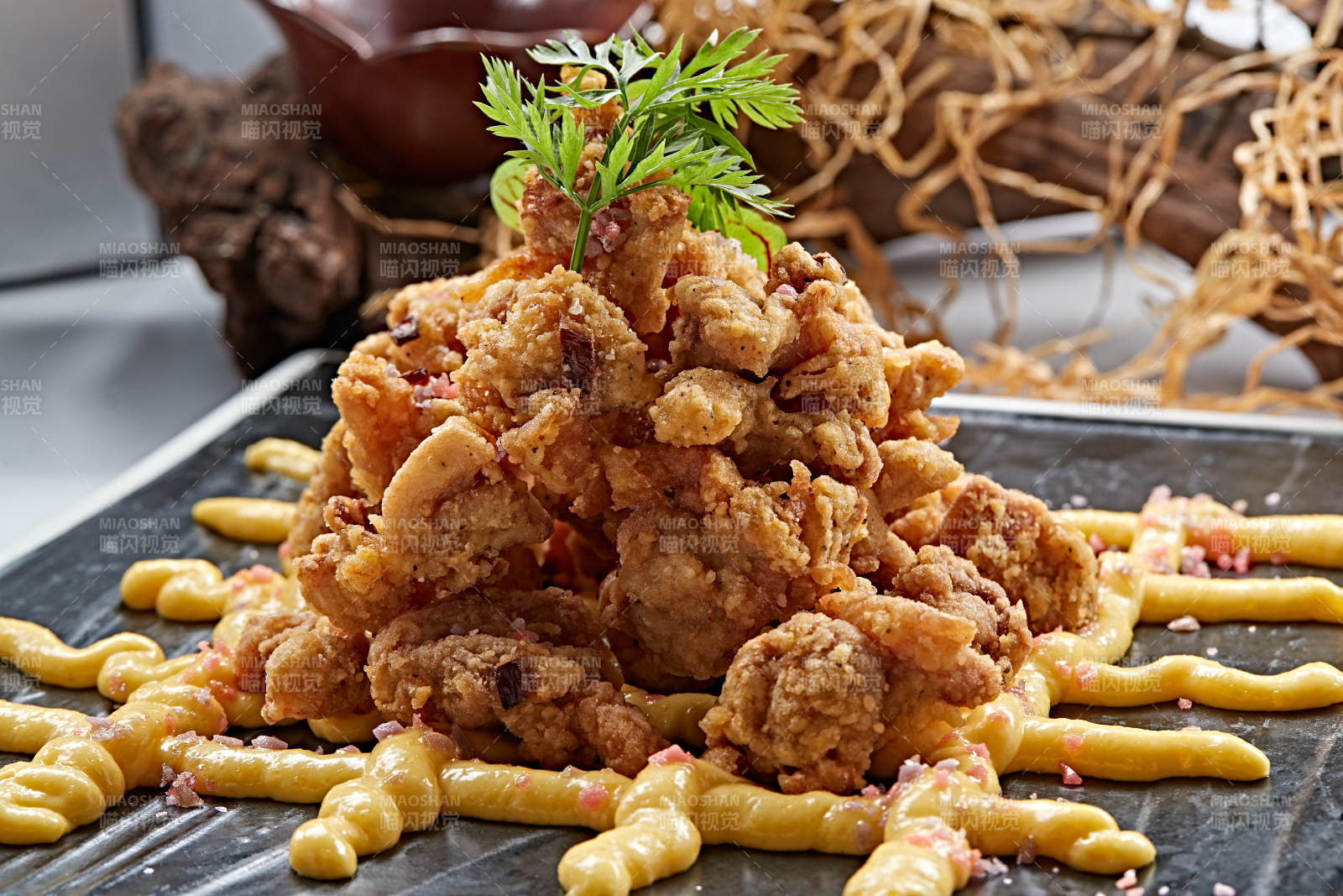 香炸鸡块猪油渣配起司酱图片