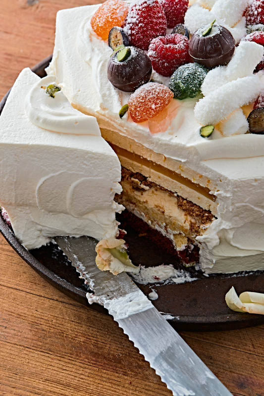 鲜水果奶油多层夹心蛋糕图片