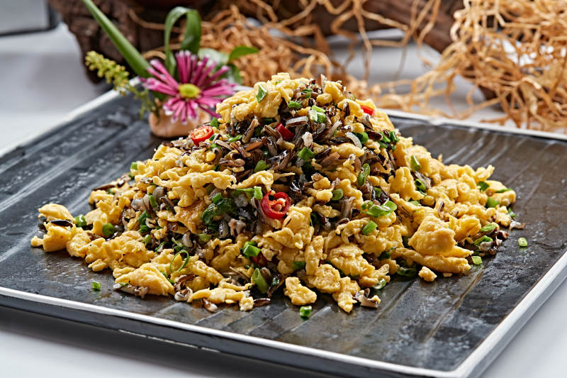 紫米米椒炒鸡蛋图片