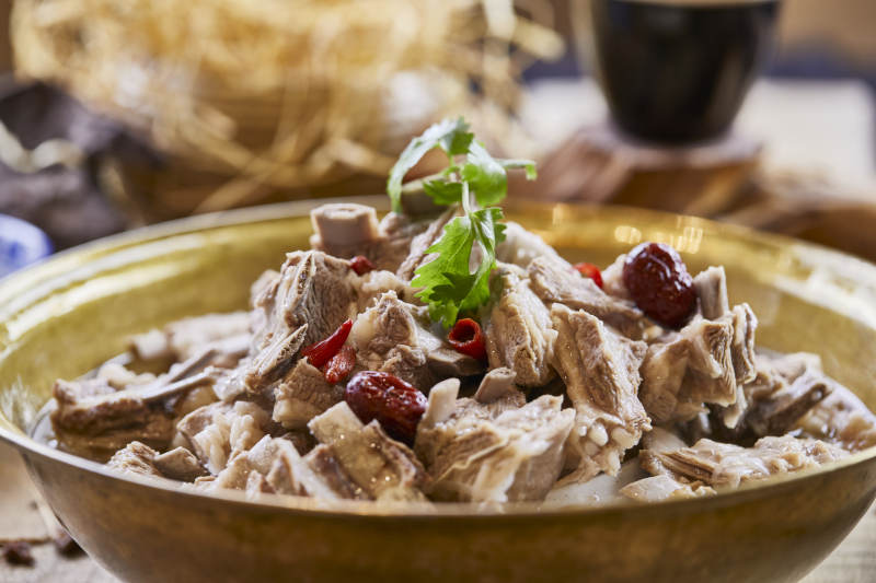 铜锅清水炖羊排图片