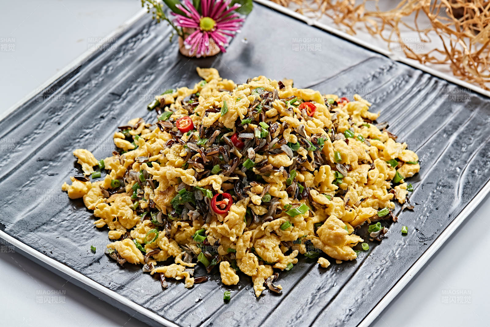 紫米米椒炒鸡蛋图片