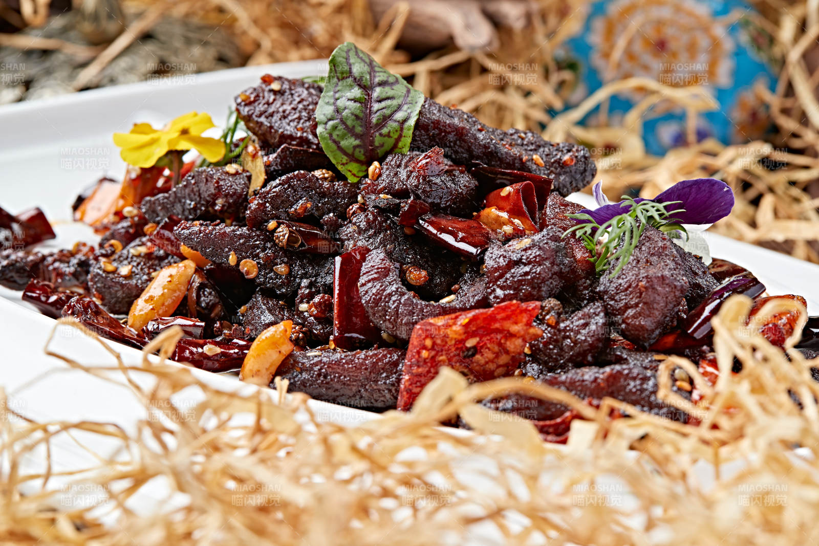 干炸酒鬼和牛粒图片