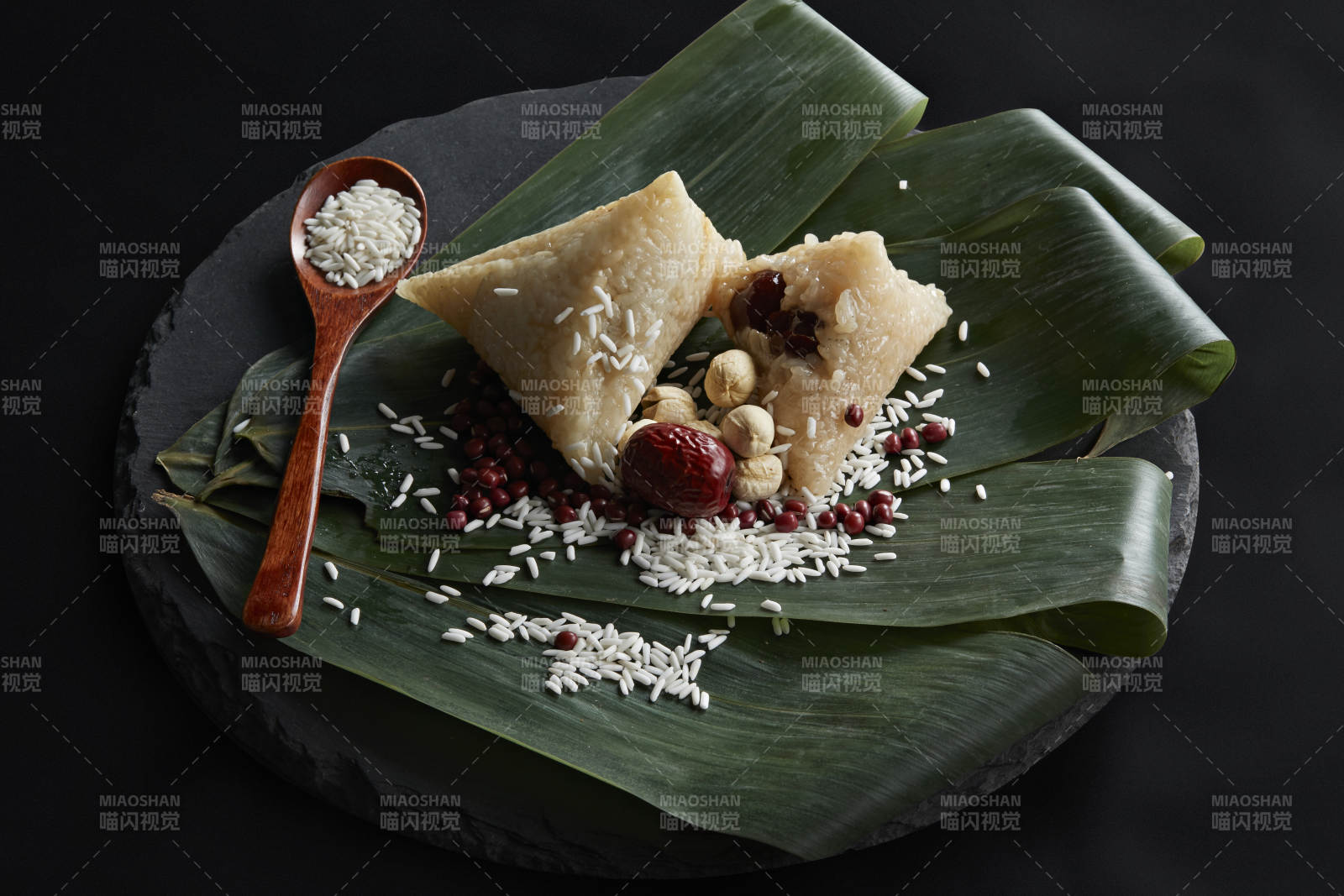 端午节的粽子和原材料图片