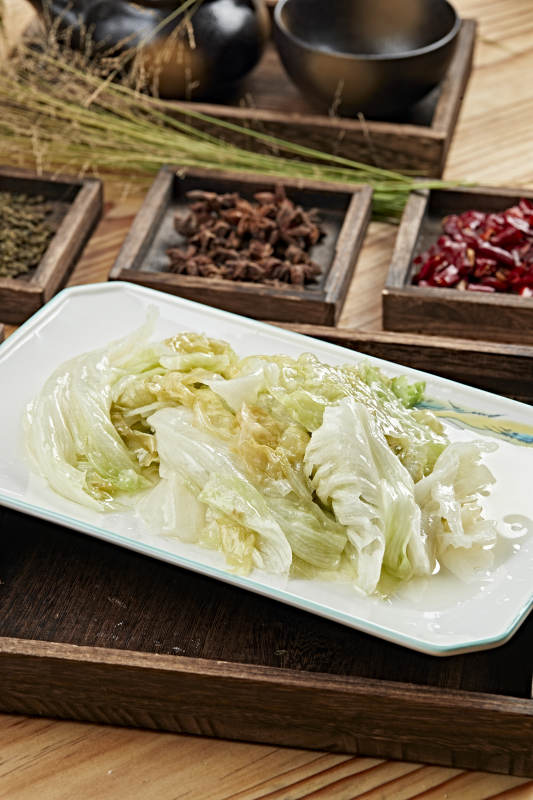 港式茶餐鲜鸡汤煮手撕生菜图片