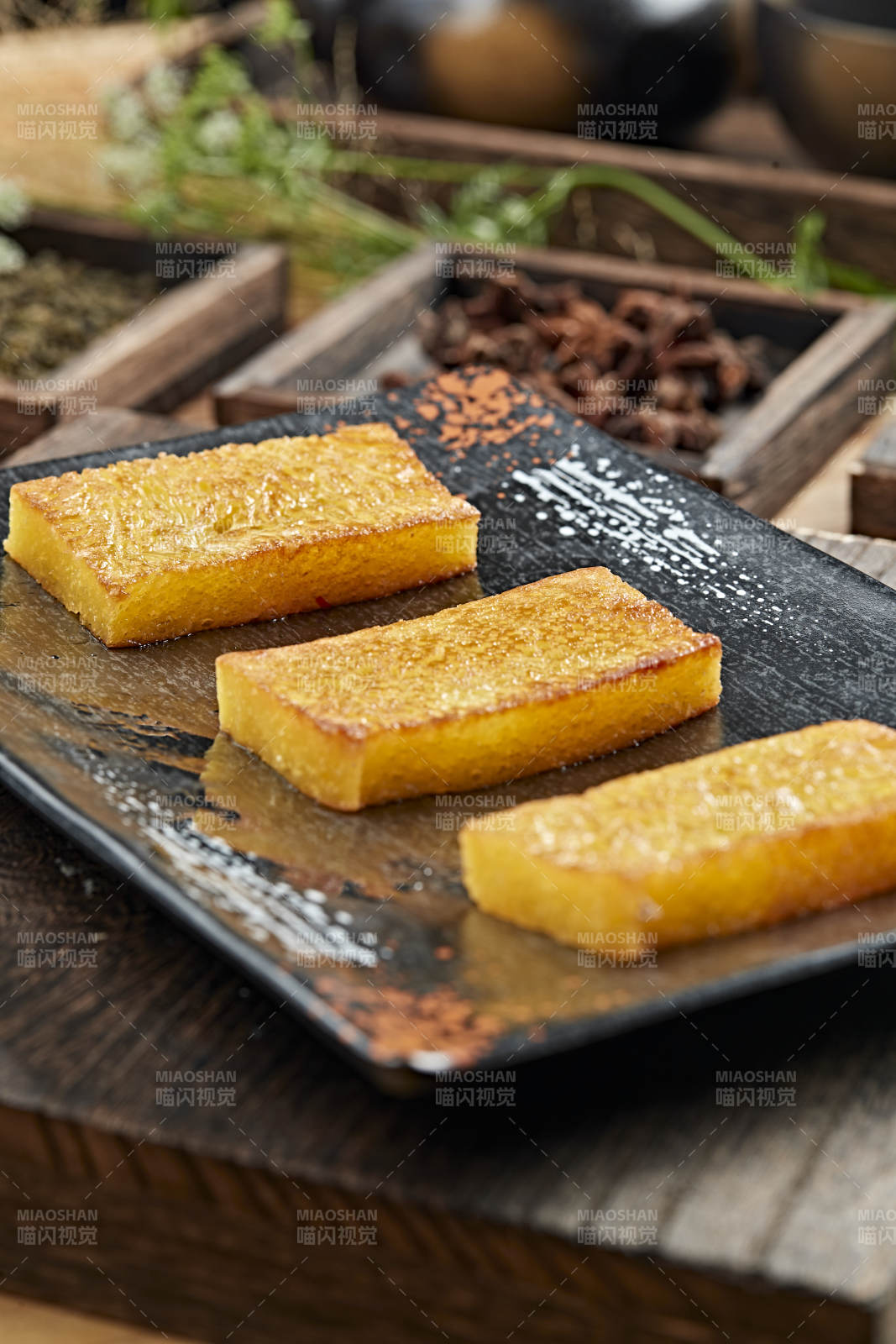 港式茶餐油煎萝卜糕图片
