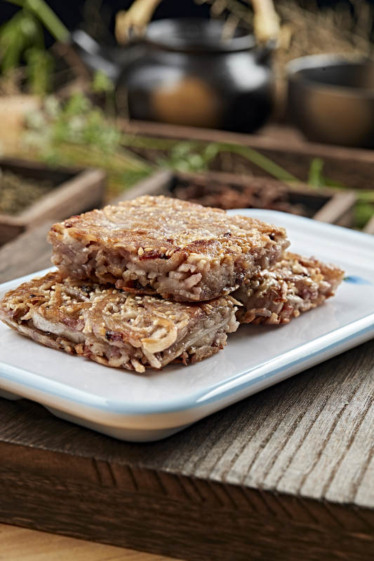 港式茶餐油煎芋丝糕图片