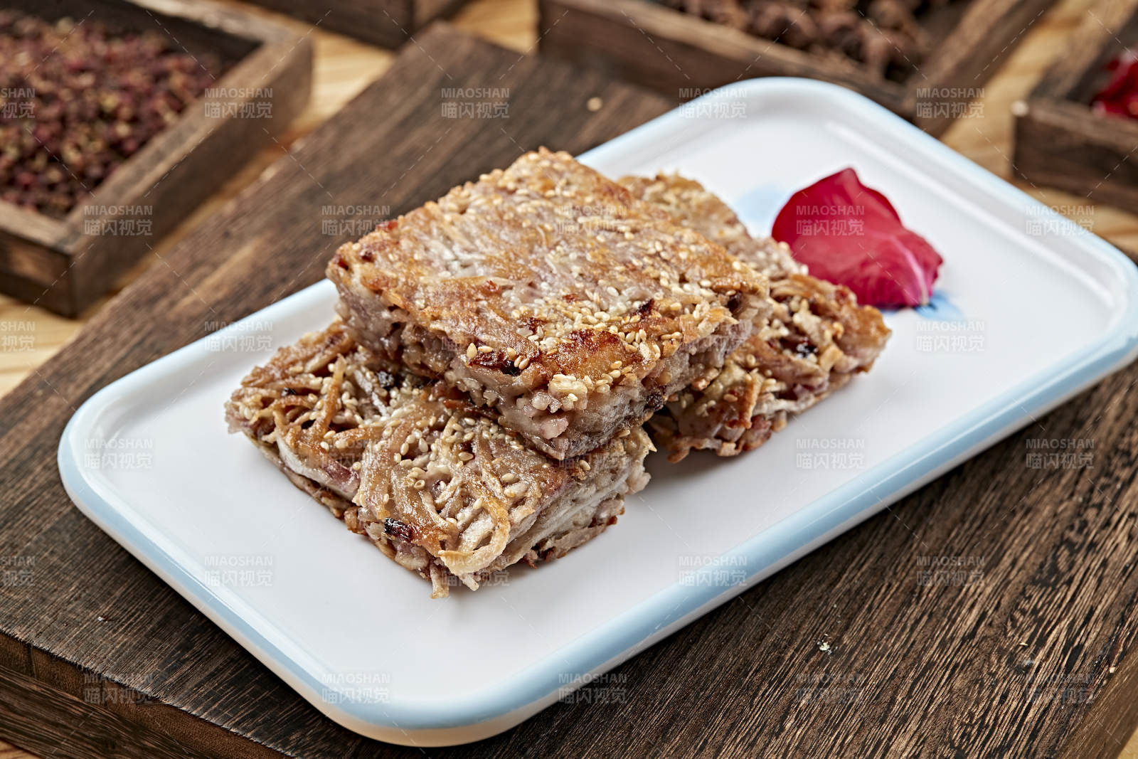 港式茶餐油煎芋丝糕图片