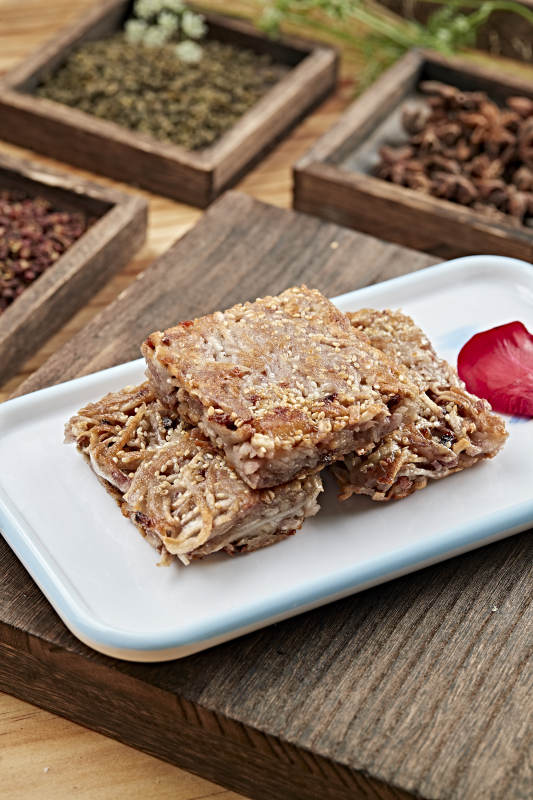 港式茶餐油煎芋丝糕图片