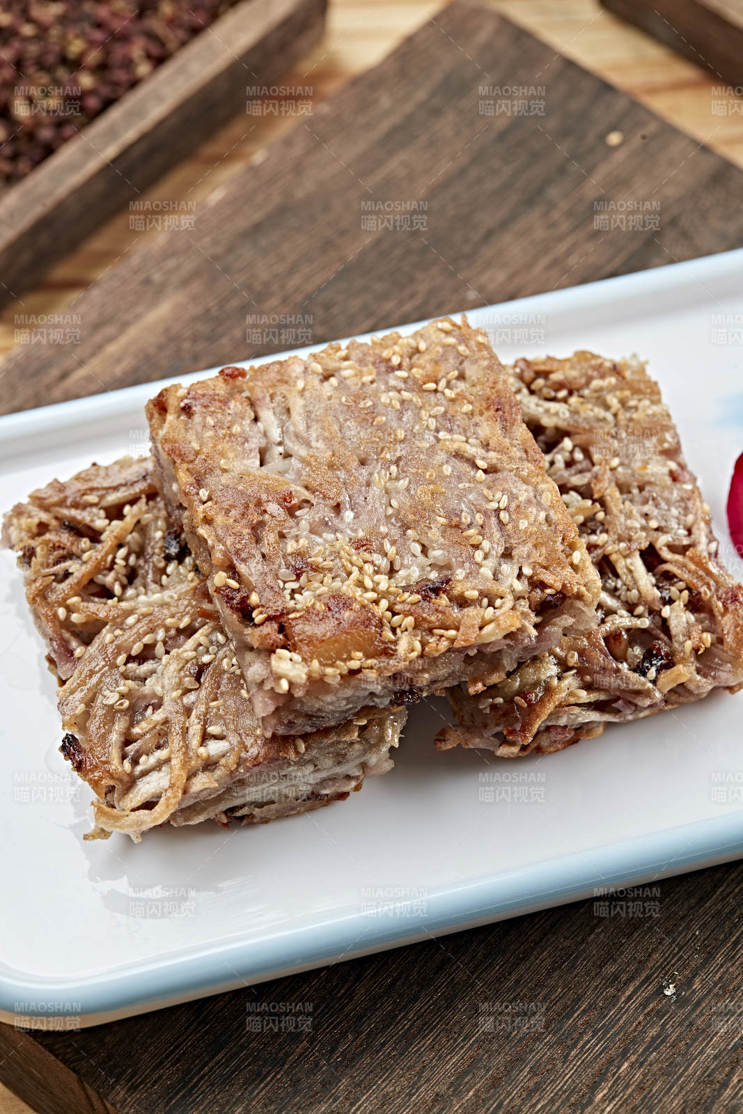 港式茶餐油煎芋丝糕图片