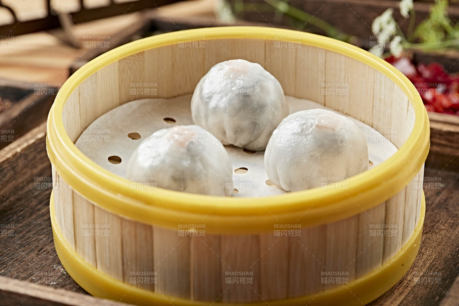 港式茶餐冰皮水晶雪菜猪肉包图片