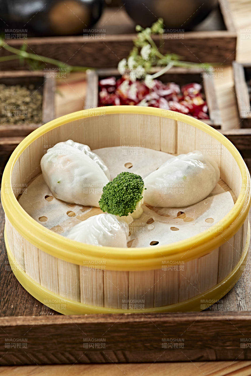 港式茶餐冰皮水晶什锦蒸饺图片