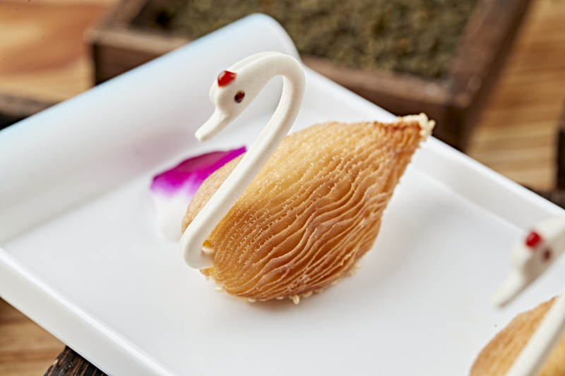 港式茶餐天鹅榴莲酥图片