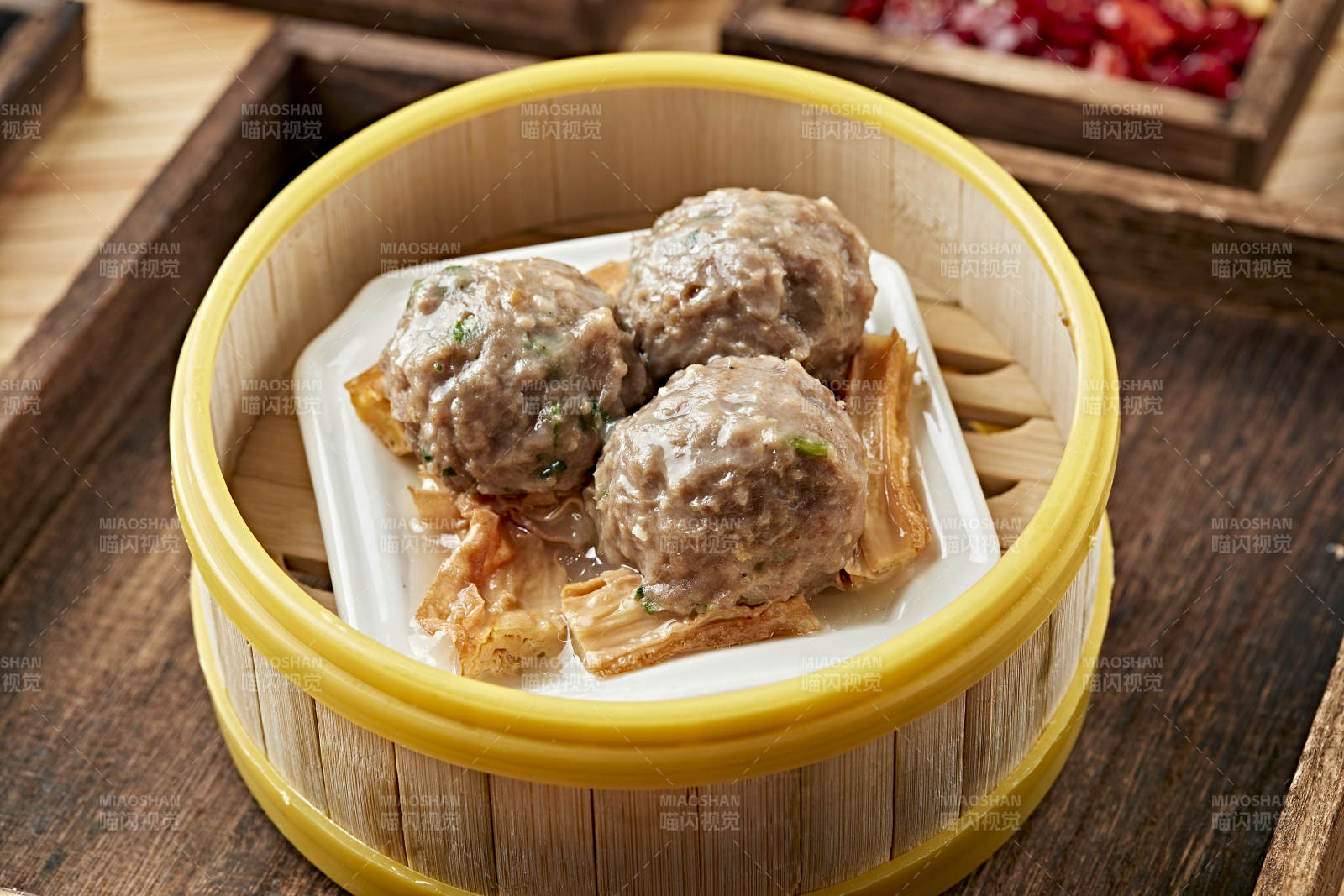 港式茶餐香蒸牛肉丸图片