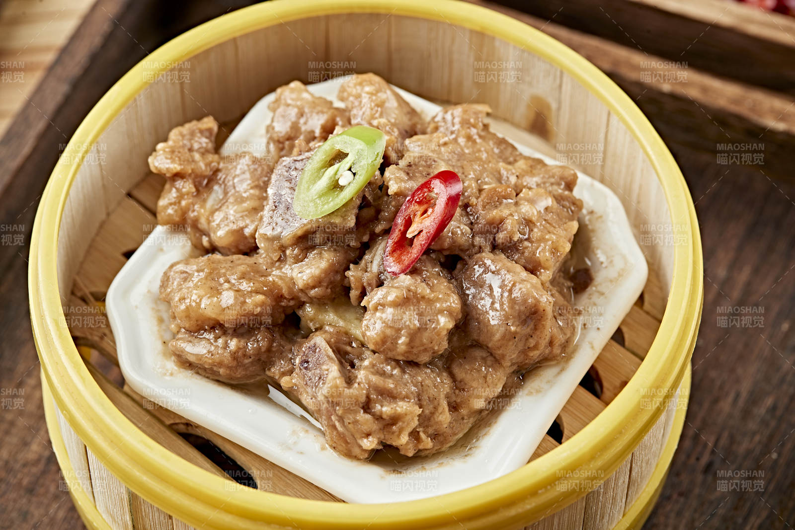 港式茶餐香蒸糯米小排骨图片