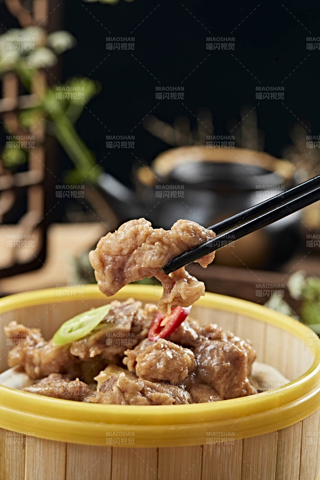 港式茶餐香蒸糯米小排骨图片