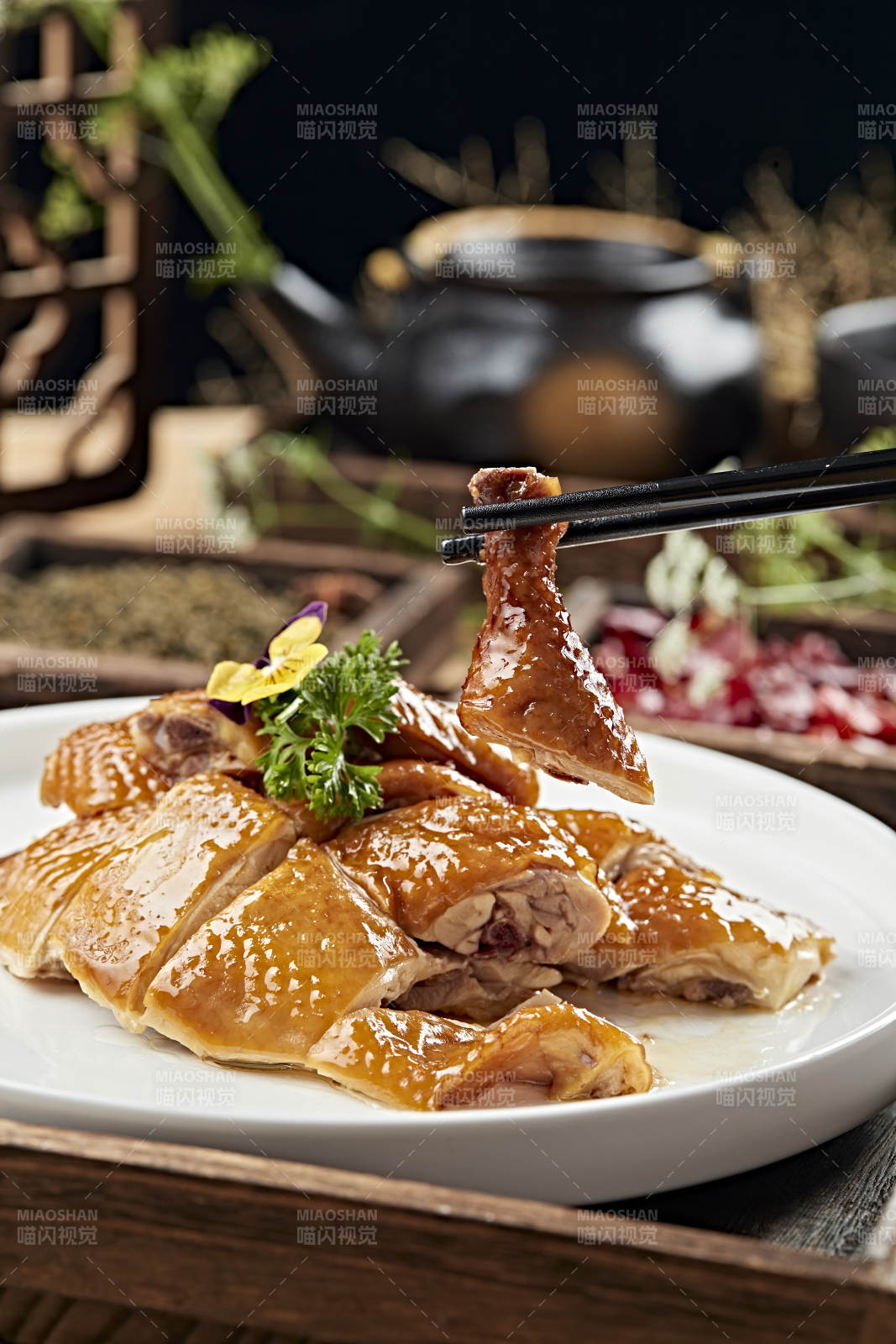 港式茶餐豉油蒸鸡图片