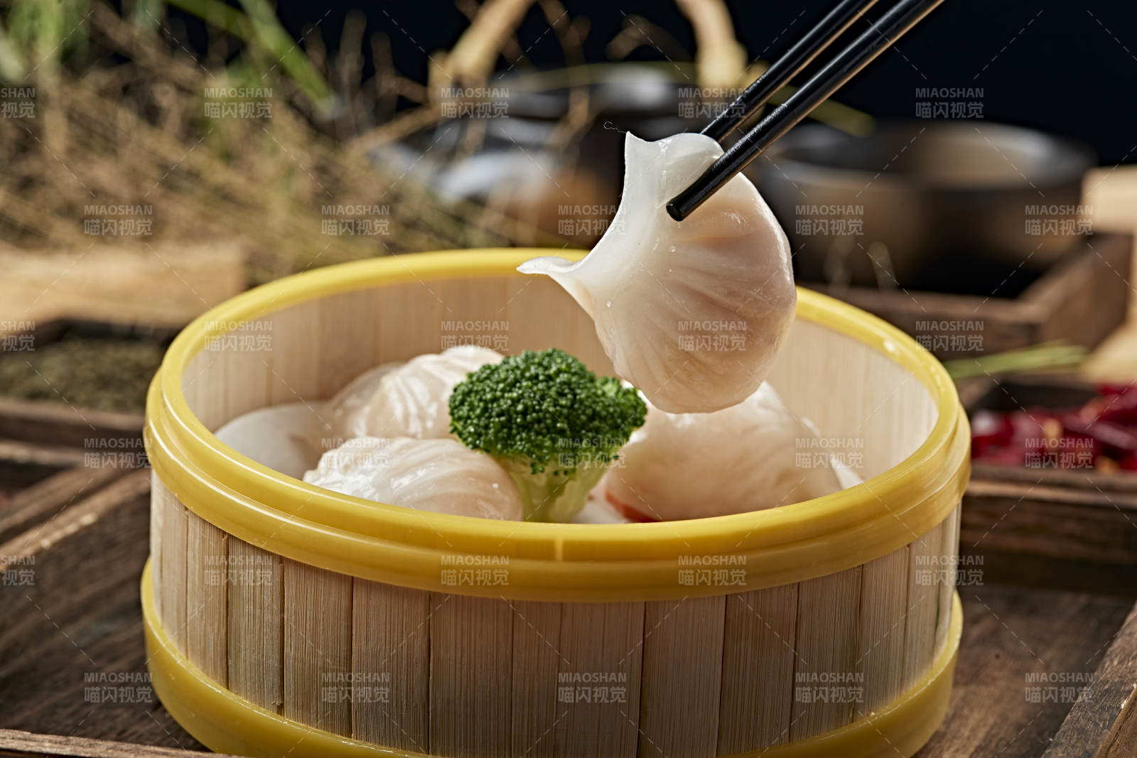 港式茶餐水晶虾饺图片